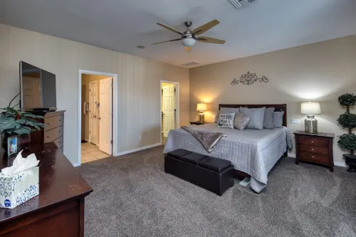 Best 4BD 3BA Lakeside pool home close to ramp. Edge of desert. Close to ramp.