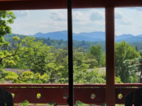 Awesome mountain view with private patio, Fantastic location right on Main St.