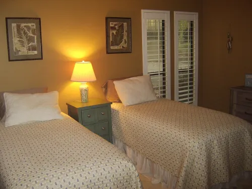Beautifully updated vacation condo!  Eden Isle, walking distance to Red Apple CC