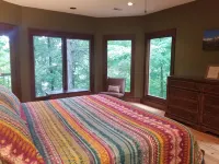 Lakefront on Norris. Spectacular Views! Tram to 1000+ sqft dock! 5 Wooded Acres. - Wi-Fi
