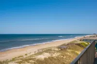 Top Floor Obx Condo with Ocean & Sound Views, Walk-in Shower