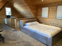 Private Waterfront Loft, Minutes to the Beach