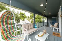 Beachy Getaway–Cozy, Clean & Equipped w/ All Essentials! Relax, Enjoy & Refresh!