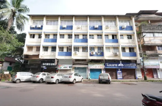 Metropolis Business Hotel Hotels near Miramar Beach