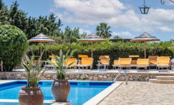 Villa Felicia - Housity