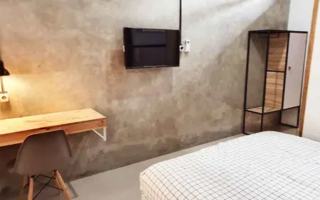 Kaskos Stay & Coffee Syariah Отели в г. Way Dadi