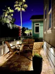 Florida Oasis-Steps to Beach-Pool-4 Beach Loungers-optional golf cart