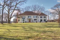 Beautiful, Open floor plan, amazing sunset views,Waterside Pool, Pier, 6+ac