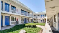 Motel 6 Schiller Park, IL - Chicago O'Hare