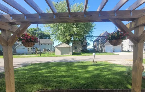 Pergola Place - Lake Access, 2 Bedroom, Sleeps 4, Pet Friendly