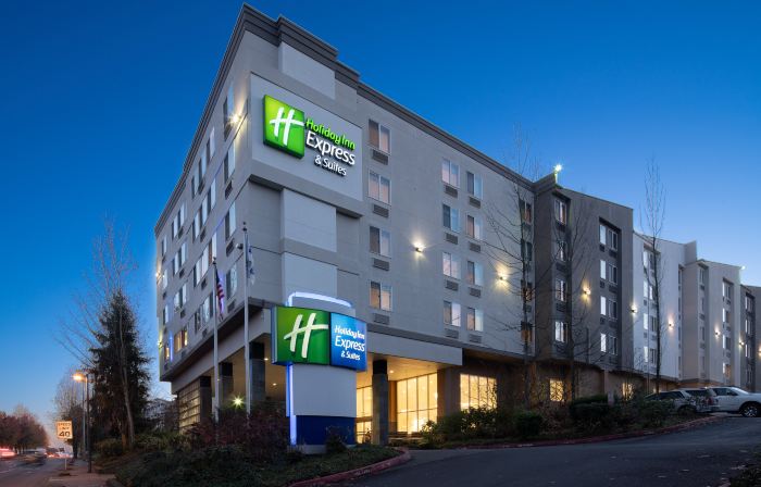 Holiday Inn Express & Suites SEATTLE-SEA-TAC AIRPORT by IHG