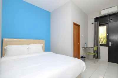 RedDoorz Near Margonda Raya Các khách sạn ở Beji