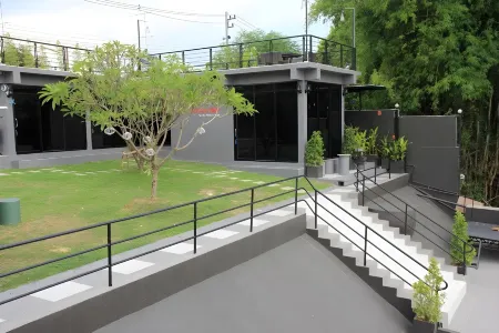 Rimnamphotharam Resort Отели в г. Photharam