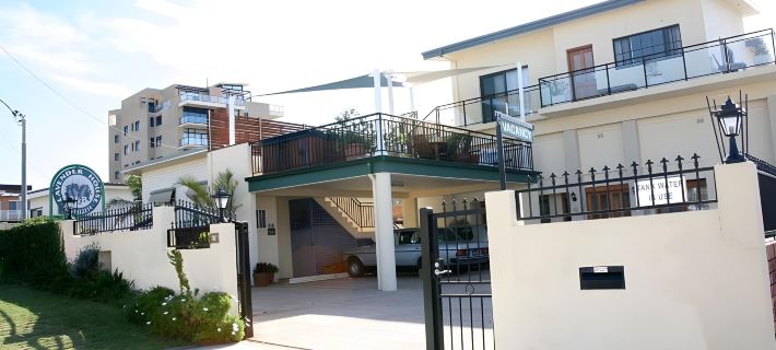 Lavender House Bed & Breakfast Hotels in Wyong