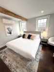 Luxurious Modern Prime location Kennebunk Cottage Отели рядом с достопримечательностью «Виллидж Маркетплас»