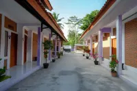 RedDoorz Near Goa Jatijajar 2 Hotels in Sempor