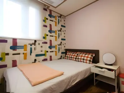 Cube Guesthouse Hotels in Yongsan/Itaewon