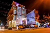 White Ville Apartment