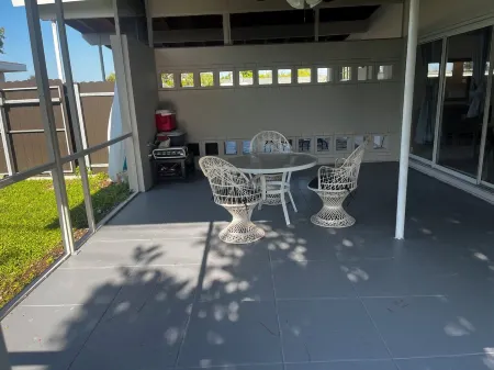 3-bedroom house in superb Port Charlotte with AC, WiFi