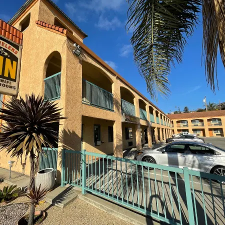 Travelers Inn