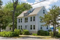 Spacious 5BR Family Dream with Private Beach Access