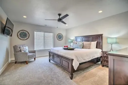 Zion Retreat - Hot Tub Private & Fire-pit