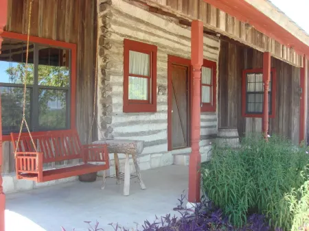 Quiet country life 10 minutes to New Braunfels or San Marcos