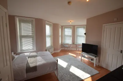 Studio in the Heart of Walthamstow Village Các khách sạn ở Waltham Forest