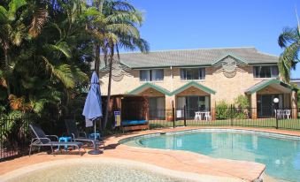 Aqua Villa Holiday Apartments