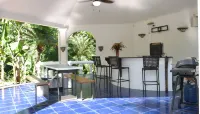 Lujosa Villa Quebrada Estate Hotels in Cobano