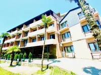 Aparthotel Costa Hotels near Makhinjauri Railway Station