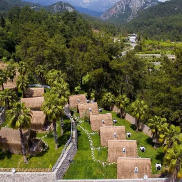 The Hill Glamping Hotels near Chimera Thermal Frame