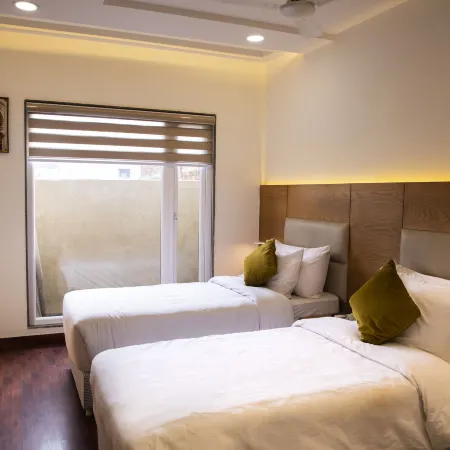 The Moziac Hotel