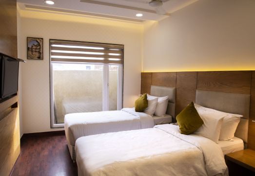 더 모지악 괄리어 로비 이미지