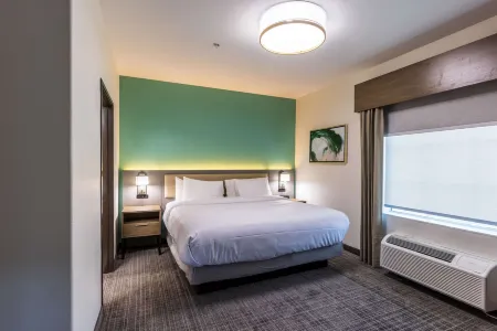 La Quinta Inn & Suites by Wyndham New Iberia