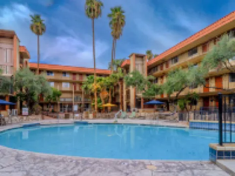 Motel 6 Phoenix, AZ – Sky Harbor Hotels in Phoenix