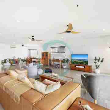 Coastal Oasis Panoramic Ocean View Pool BBQ Rooms