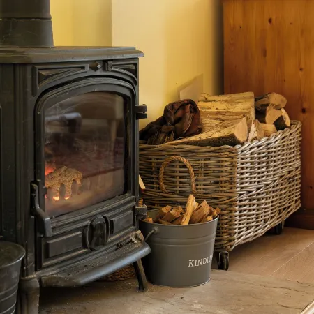 Woodcutter's Cottage - Country Retreat