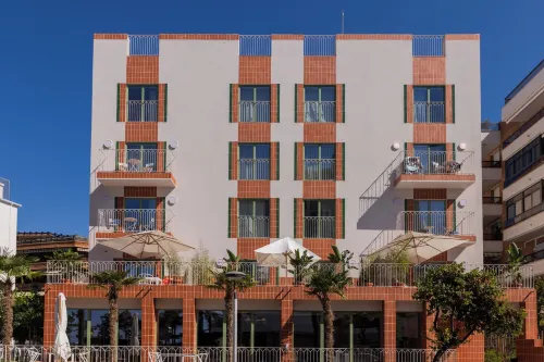 Terra Aurea Aparthotel - Beach