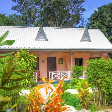Bernique Guesthouse