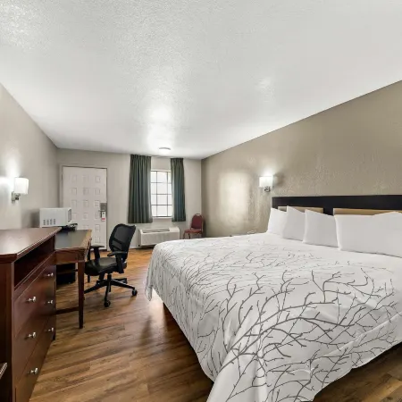 Americas Best Value Inn Bonham Отели в г. Бонэм