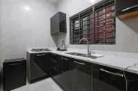 Capital 11 Hotel Hotels in Agbogba