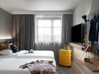 Moxy Cologne Bonn Airport Hotels near German Aerospace Center