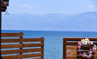 Seaside Summer Bliss - Aurora Luxury Pool Paradise