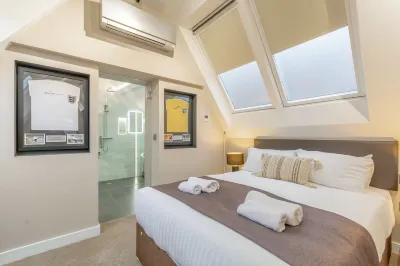 The Old School House & Rooms- the Lace Market Hotels in 