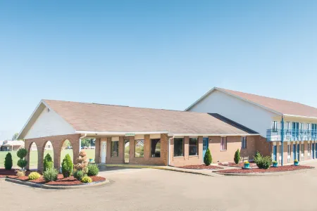 Cactus Inn and Suites