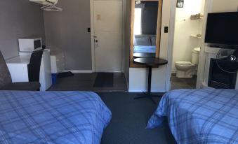 Edgewater Motel and Campground