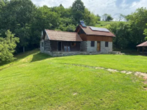 Charming 2Bed Cottage in Carasova, Banat Mountains Hotels in 