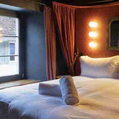 Peanut Medieval Lodge Rooms
