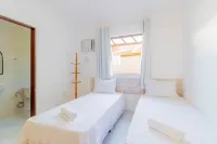 GB09 Ótima Casa 6 Quartos a 50m da Praia Hotels in Guarajuba